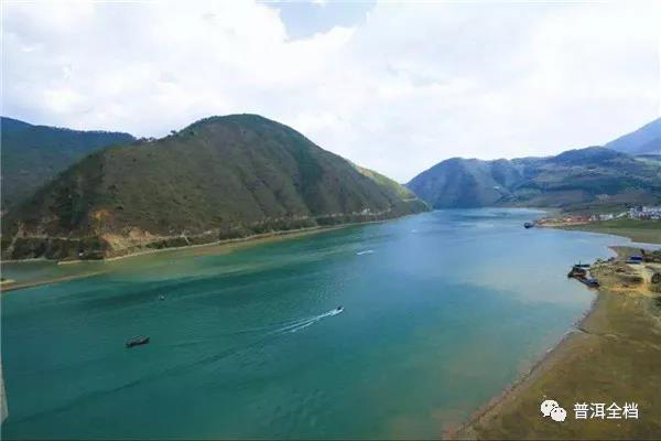 高峡出平湖