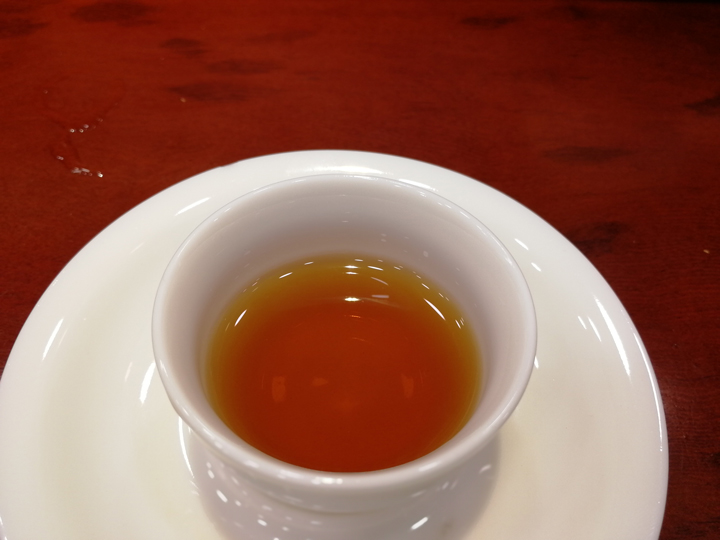 普洱茶汤小亲拍摄。