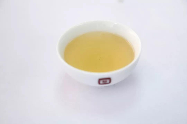 大益经典8582生茶1901批第4泡茶汤