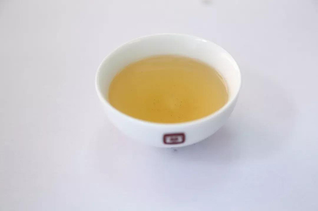 大益经典8582生茶1901批第2泡茶汤