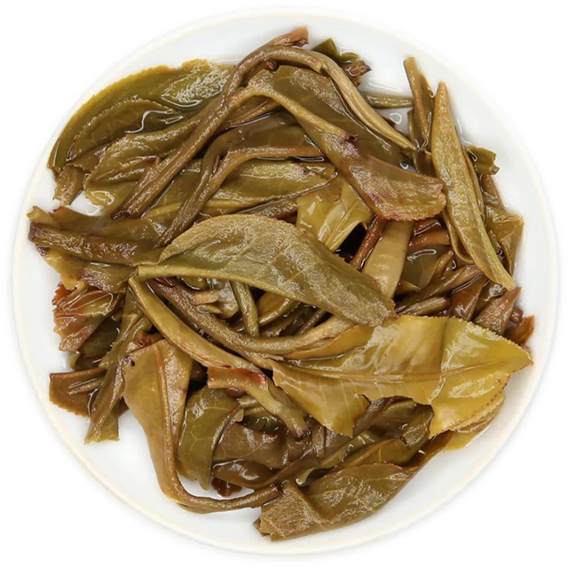 中茶乌金圆茶普洱茶生茶叶底