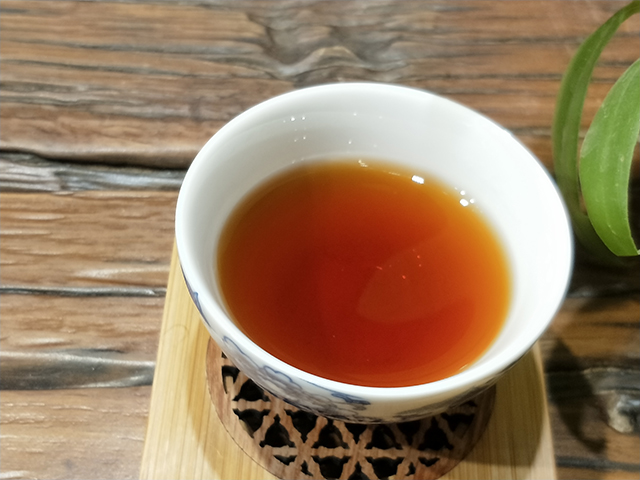 吃鸡饼普洱茶熟茶茶汤