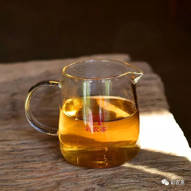 云南岩茶茶汤
