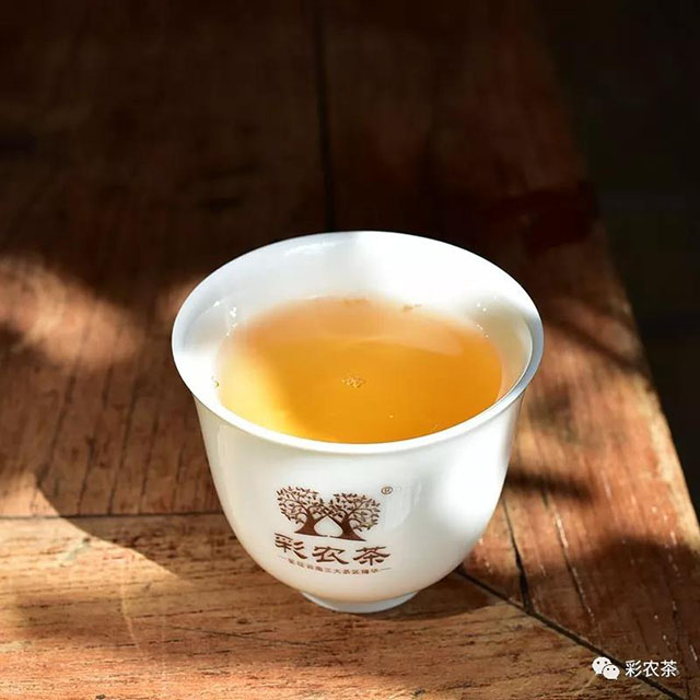 云南岩茶茶汤
