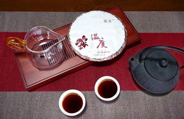 巅茶茶业参赛产品温度获得全国名优茶竞赛的银奖