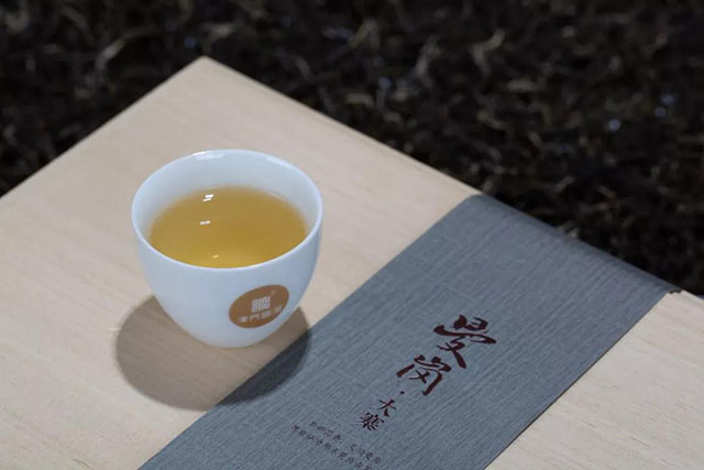 津乔普洱茶曼岗大寨茶汤