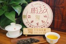 2018年班章孔雀五星青饼普洱茶（生茶）怎么样？