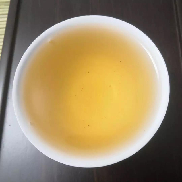 润元昌布朗青砖普洱茶生茶