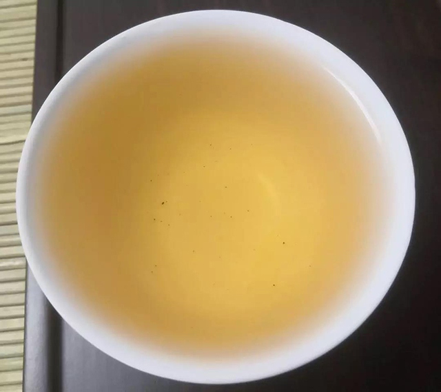 润元昌布朗青砖普洱茶生茶