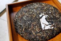 普洱生茶既是绿茶，又是后发酵茶，但归根结底还是后发酵茶