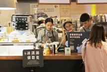 喜茶推出新品牌“喜小茶”，茶饮界都在聚焦下沉市场？「兴茶观茶」