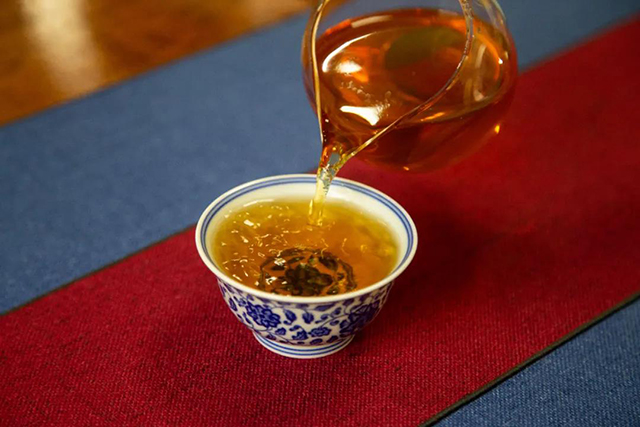 2004年五星砖王普洱生茶品鉴
