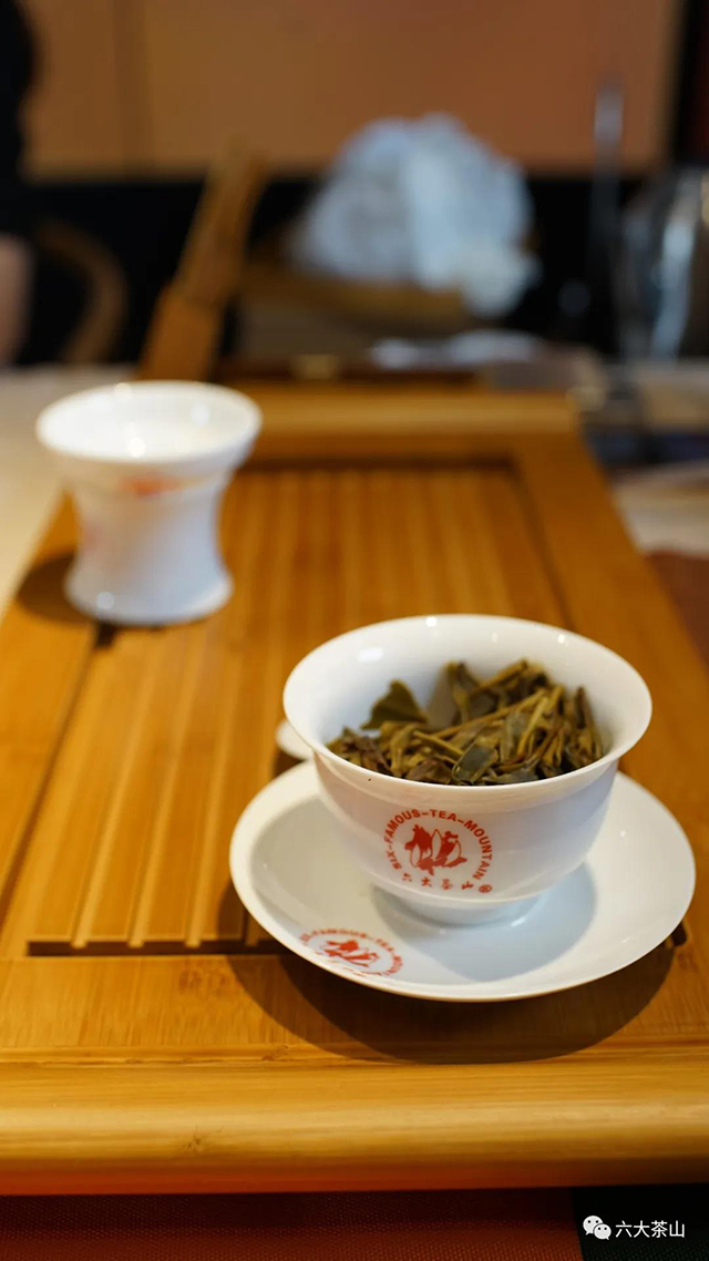 六大茶山印封饼