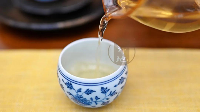 2011年锦地邦盆生茶