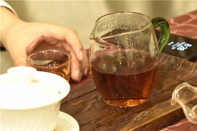 信茂堂中秋茶礼新品发布会现场