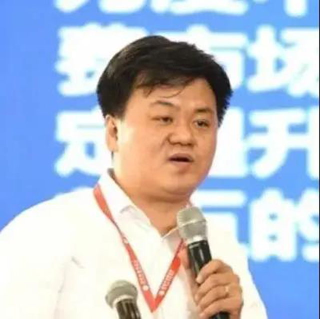 中国茶叶流通协会秘书长梅宇发言