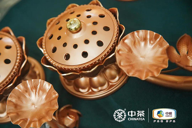 中茶翡翠八八青饼