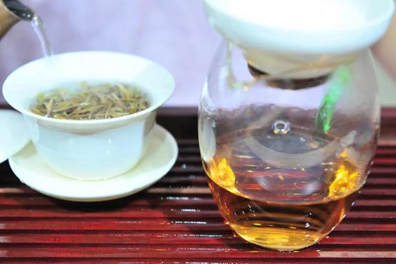茶之迷误之三十四：养茶宠专业户和泡茶高手的区别「一如茶香专栏」