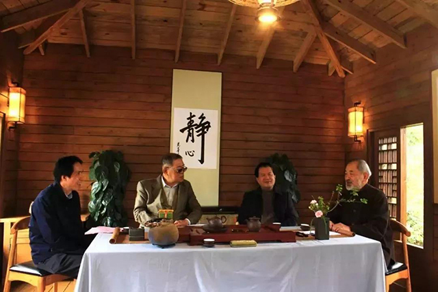 在漳浦唐山过台湾石雕园松茗屋中