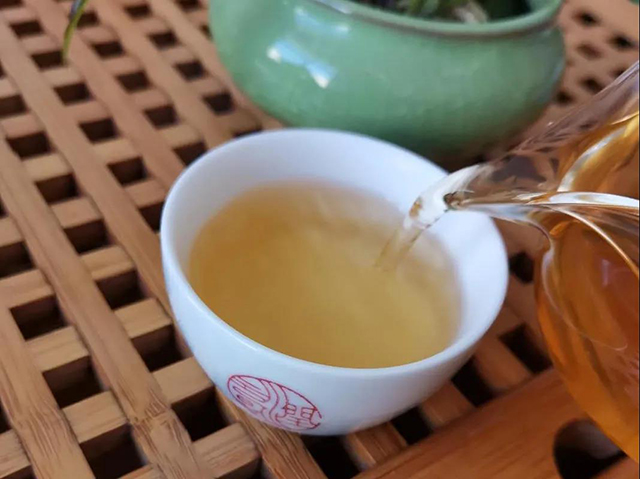 润元昌笋壳青砖普洱茶