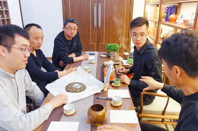 润元昌班章蓝印普洱茶