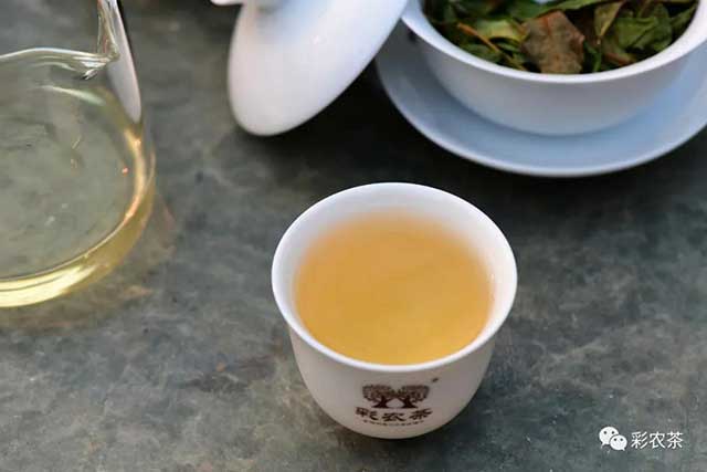 彩农茶月光白白茶