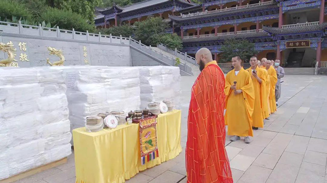 福今春心青饼普洱茶