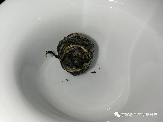 紫者曼松龙珠龙珠普洱茶