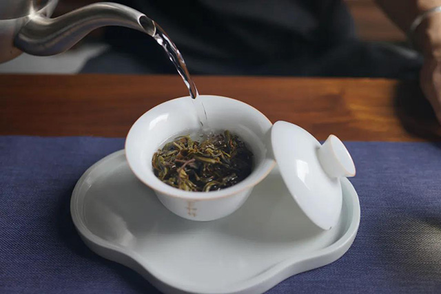 宝和祥上林青饼头春大树茶