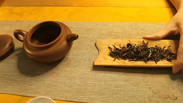 巅茶茶业壹人茶班章茶