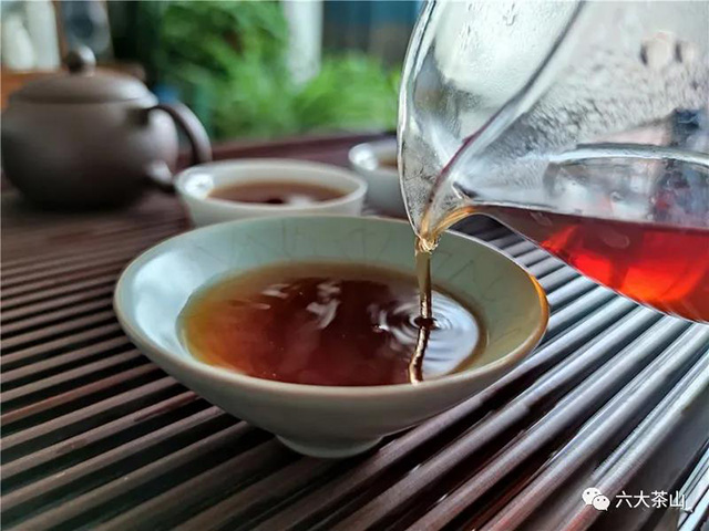 六大茶山磐韵熟茶