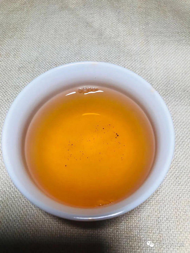 2012下关金色印象饼茶