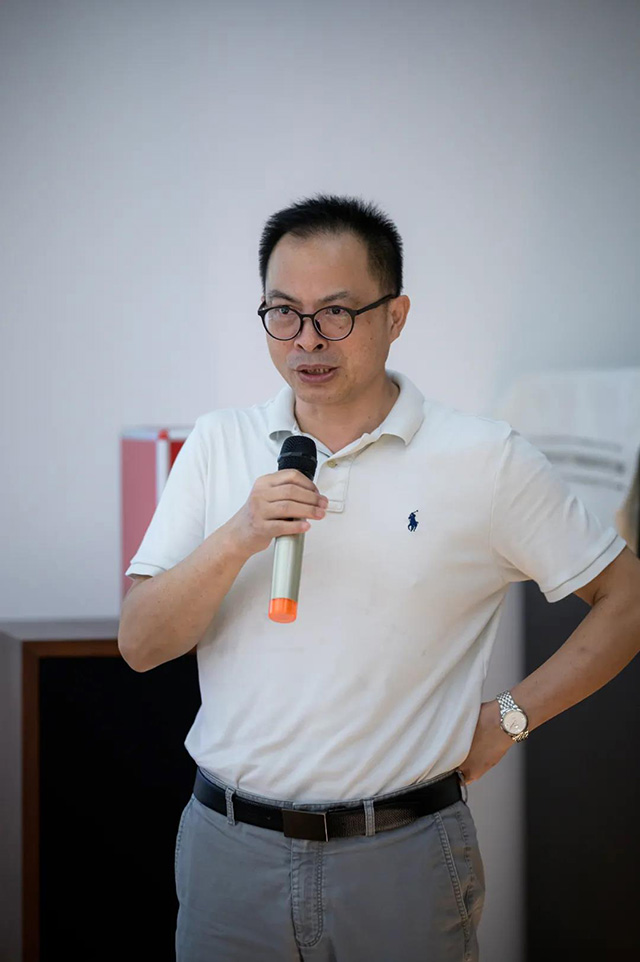 华南农业大学茶学专家黄亚辉教授为活动致辞