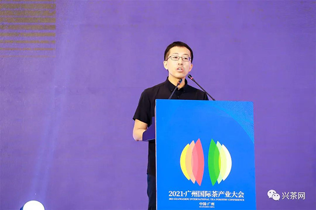 刘佳杰先生作主旨演讲