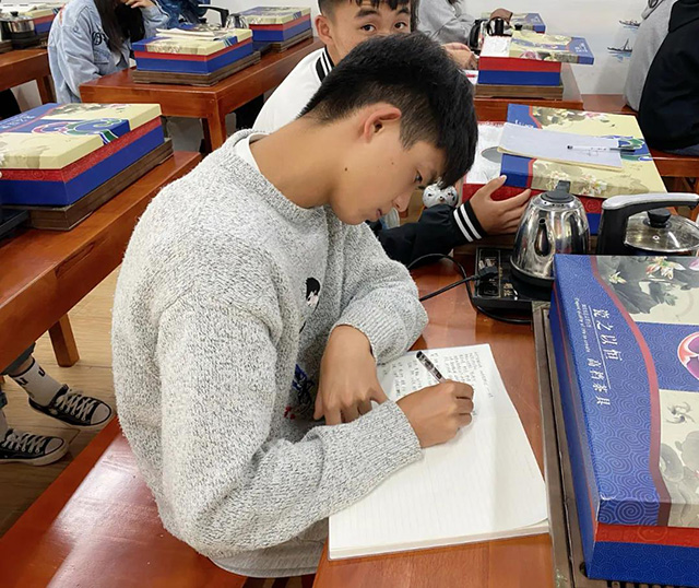 龙润茶2021年曲靖市马龙职业技术学校师生茶艺培训