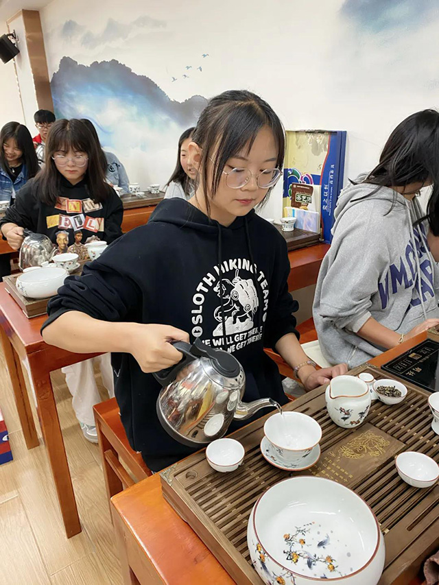 龙润茶2021年曲靖市马龙职业技术学校师生茶艺培训