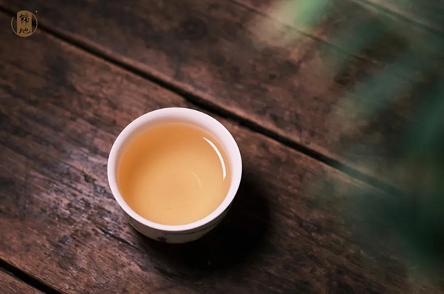 锦地茶业一扇磨古树茶普洱茶
