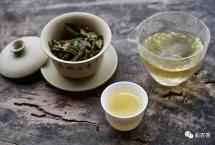 彩农茶岩文：什么是普洱茶