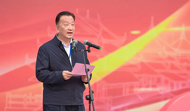 中国茶叶流通协会会长全国茶叶标准化技术委员会主任委员王庆致辞