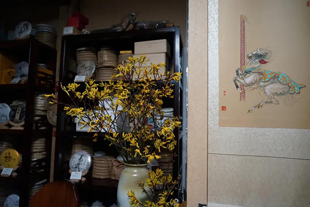 周重林的书新茶路在倚邦与革登之间