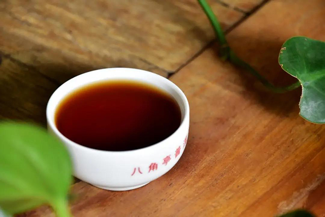 八角亭2021年班章大树茶