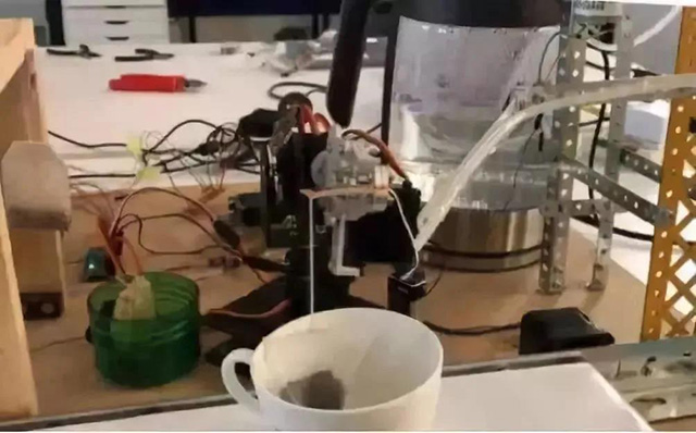 泡茶机器人