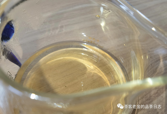 困鹿山中叶种普洱茶