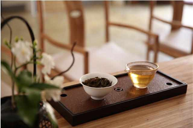 荣瑞祥2022年虎年生肖饼普洱茶