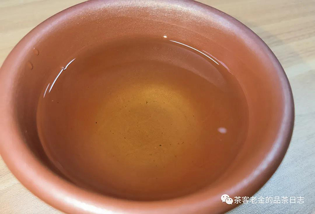 陈年易武刮风寨茶王树普洱茶