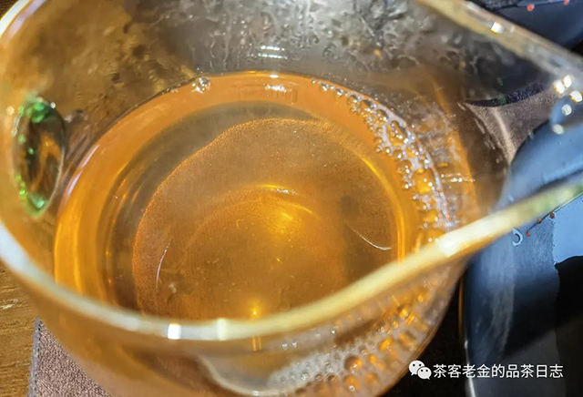 苦行茶僧2016年班盆50克小砖普洱茶