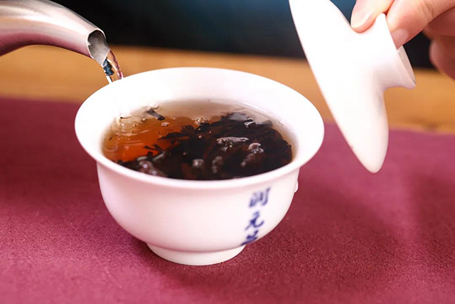 润元昌福虎临门虎饼普洱茶