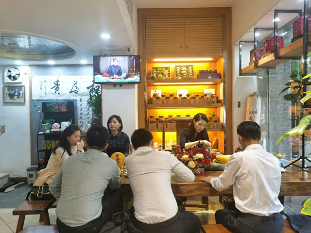 龙润茶广州骏景专卖店新品品鉴会