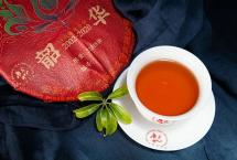 以茶传情，以茶铭记。六大茶山18周年纪念饼韶华普洱茶