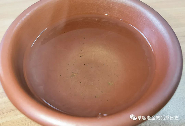 困鹿山制茶人2018年曼松古树普洱茶